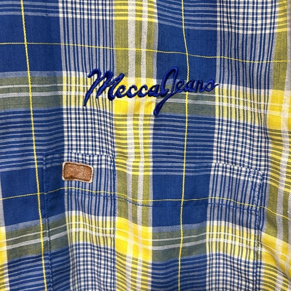 MECCA JEANS short sleeved button down. Size M. - Picture 2 of 10